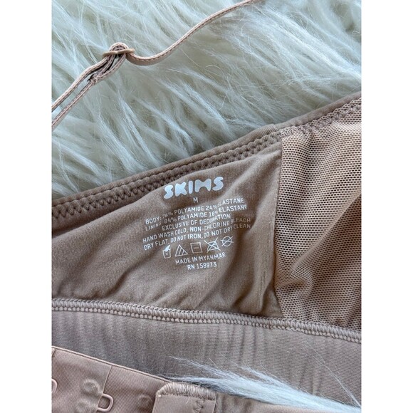 Skims Fits Everybody Crossover Bralette Clay Size Medium - Picture 6 of 7